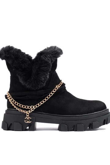 of suede Inomens boots...