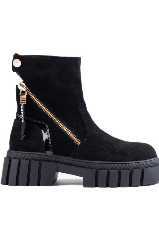 INomens boots Inith platform of suede...