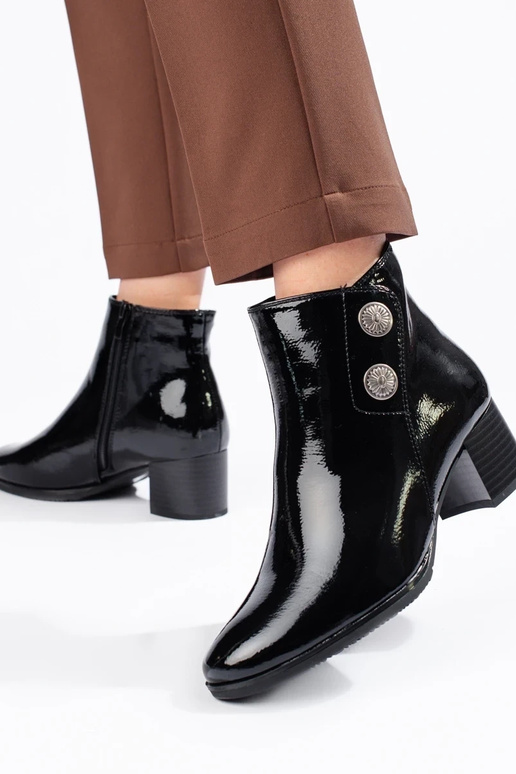 The classic model lacquered Inomens...