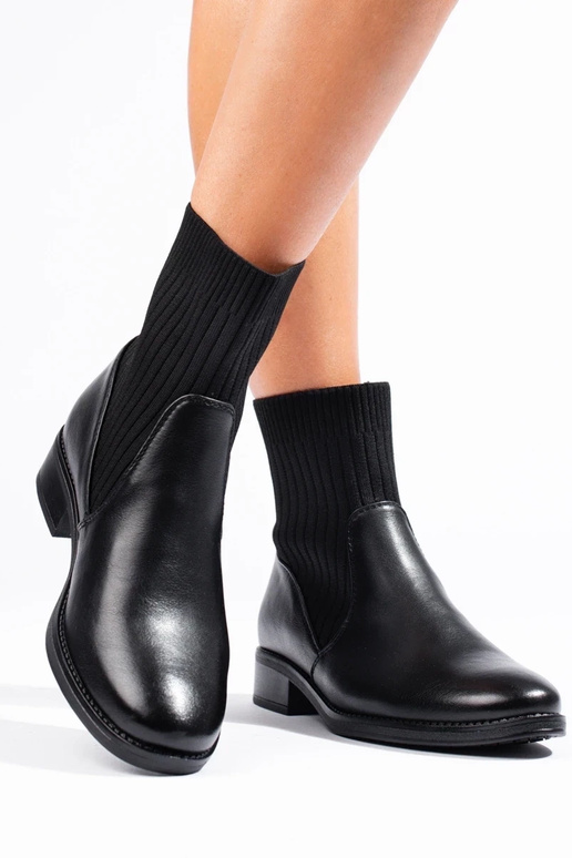 Persistent model boots flat