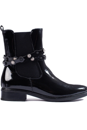 Lakierowane botki damskie...