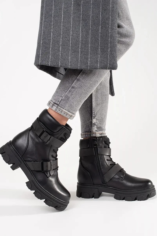 high riding boots Inith black buckles high riding boots Inith black buckles