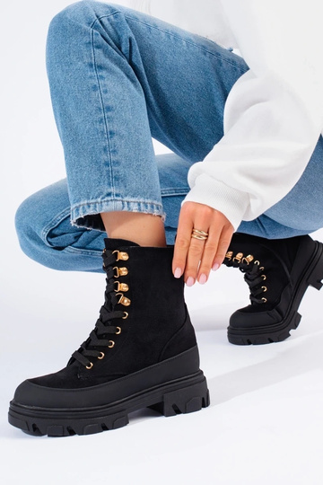 INomens boots Inith... 2