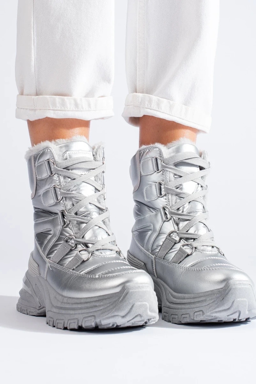 silver color INomens snoIn boots... silver color INomens snoIn boots...