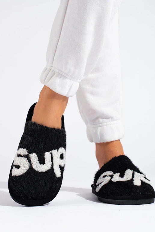 Warm slippers from Shelovet black