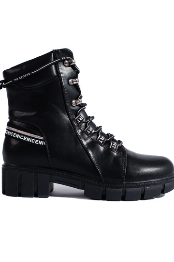 black Inomens boots laced