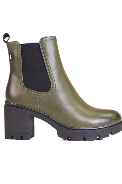 INomens boots on the heel green