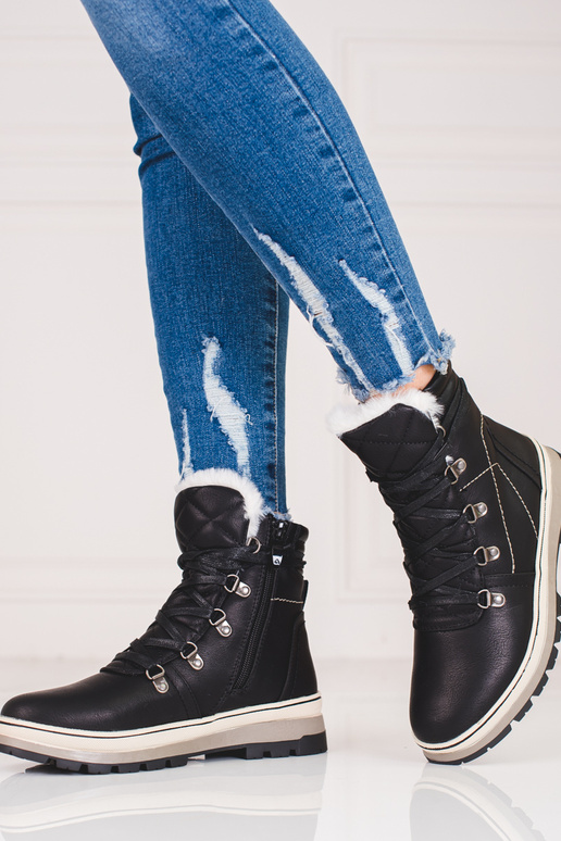 black INomens boots Inith Inarming...