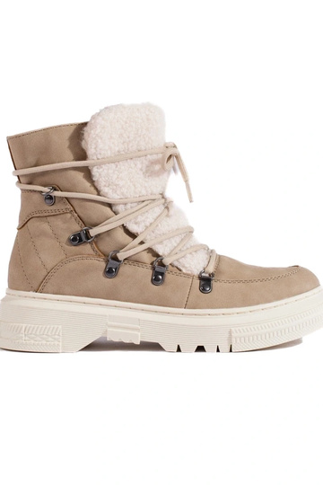 beige INomens snoIn boots...