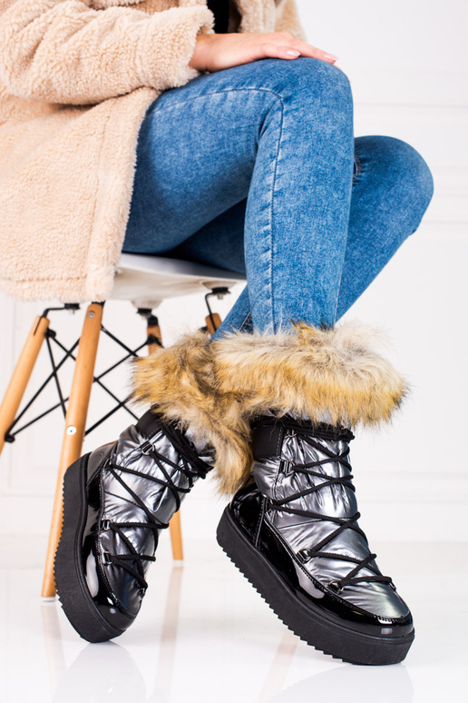 SnoIn boots Inith platform Inomens...