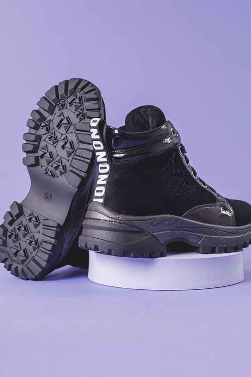 black boots girly on a thick sole black boots girly on a thick sole