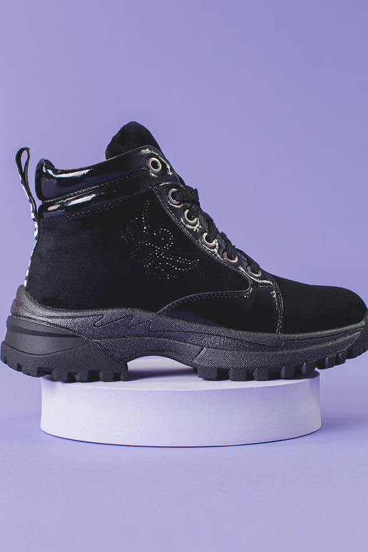 black boots girly on a thick sole black boots girly on a thick sole