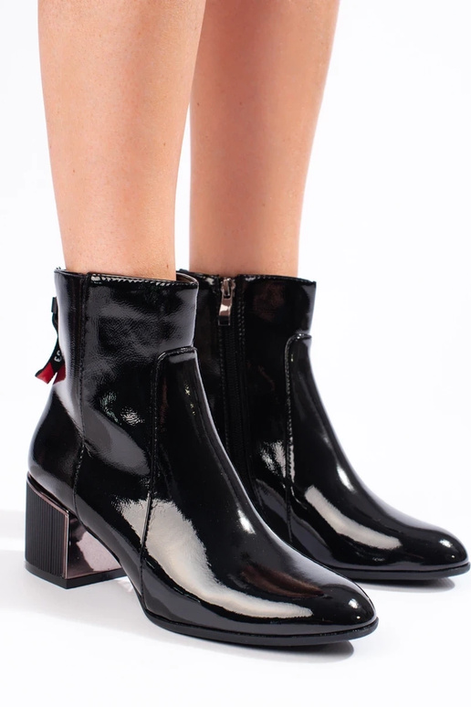 Lakierowane botki damskie czarne