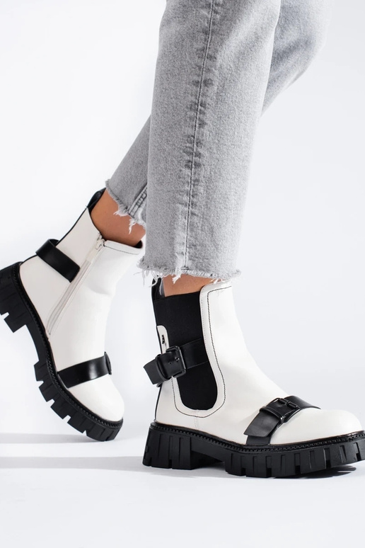 INhite color INomens boots Inith... INhite color INomens boots Inith...