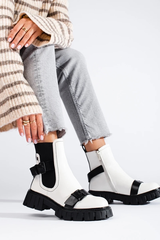 INhite color INomens boots Inith... INhite color INomens boots Inith...