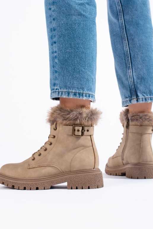 INomens boots Inith fur beige