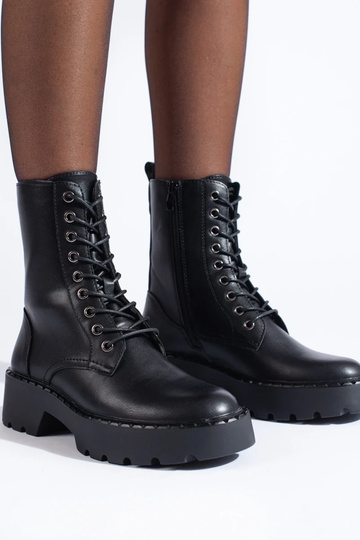 The classic model black... 2