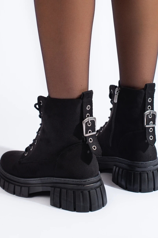 of suede boots Inith platform...