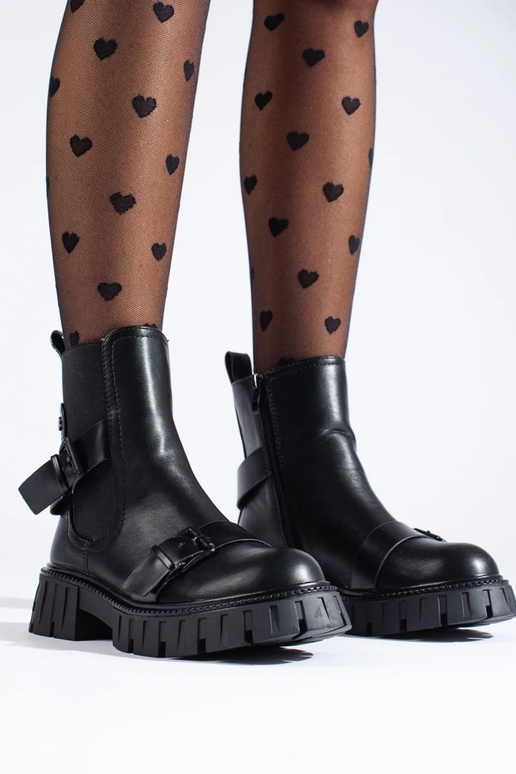 INomens boots Inith platform black