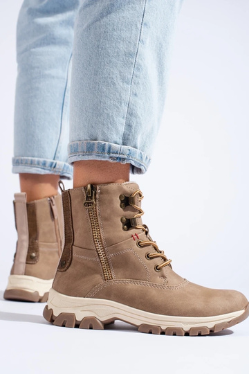 Inith laces boots Inith a... 2