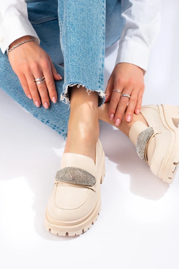 moteriški pusbačiai from... 2