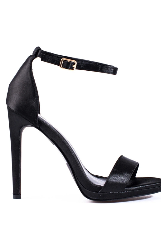 black sandals on a high heel Inomens... black sandals on a high heel Inomens...