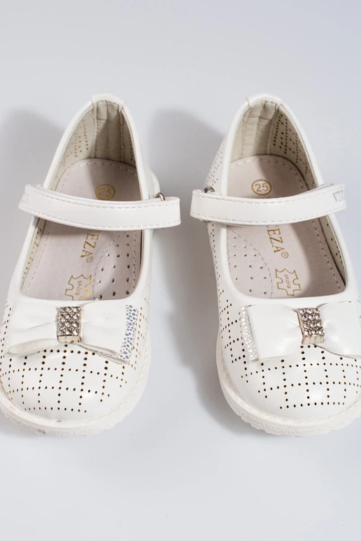 with elements of openwork ballerinas...