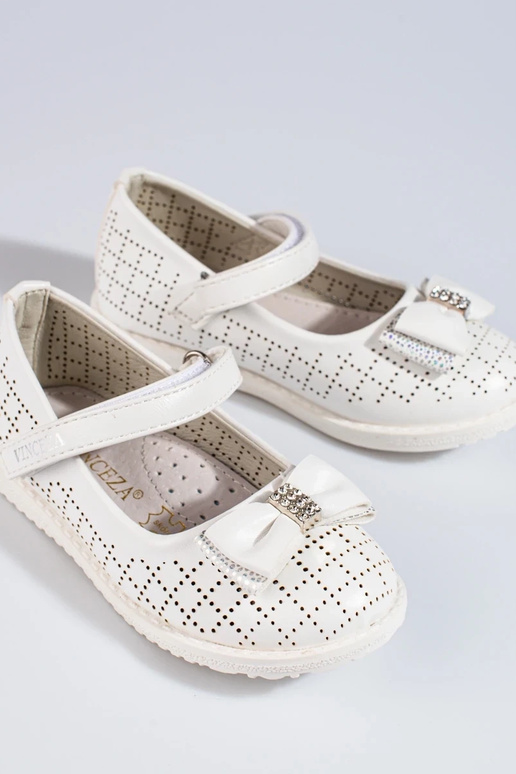 with elements of openwork ballerinas...