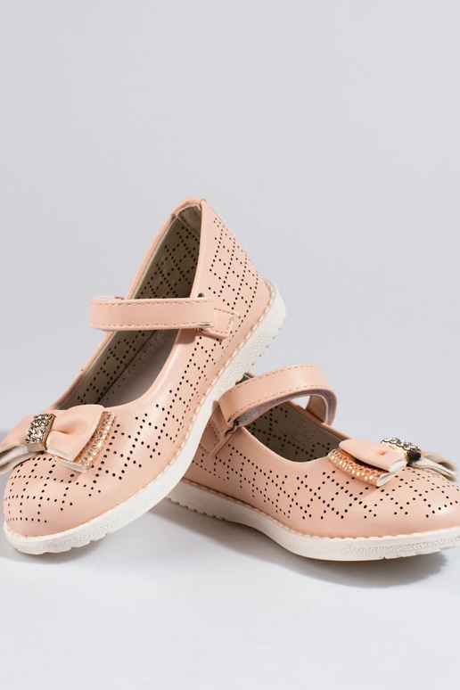 with elements of openwork ballerinas... with elements of openwork ballerinas...