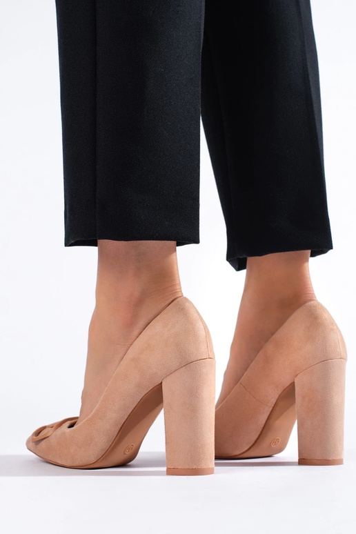 High-heeled shoes Vinceza of suede beige High-heeled shoes Vinceza of suede beige