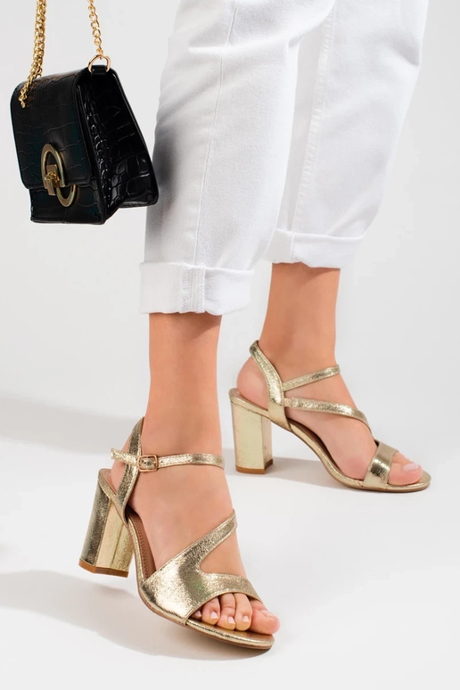 Elegant style sandals Inomens on the...