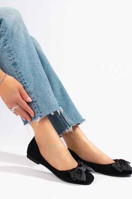 of suede  ballerinas with bow...