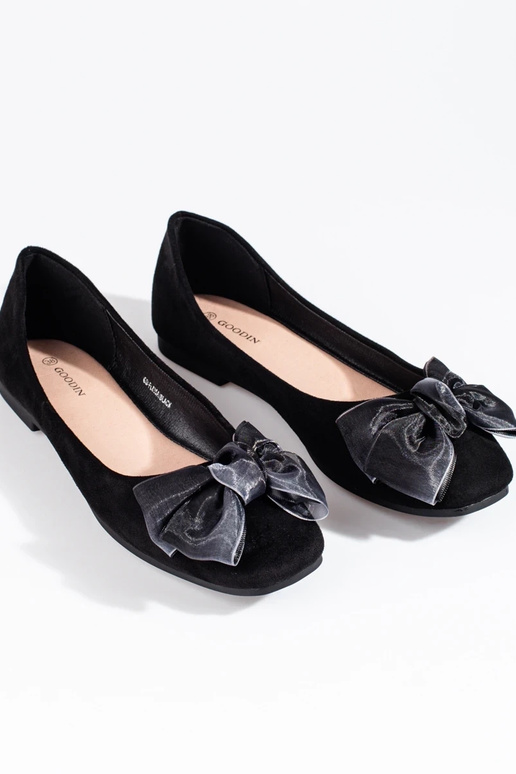 of suede  ballerinas with bow...