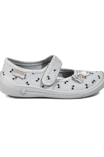 gray shoes  Viggami Kalina