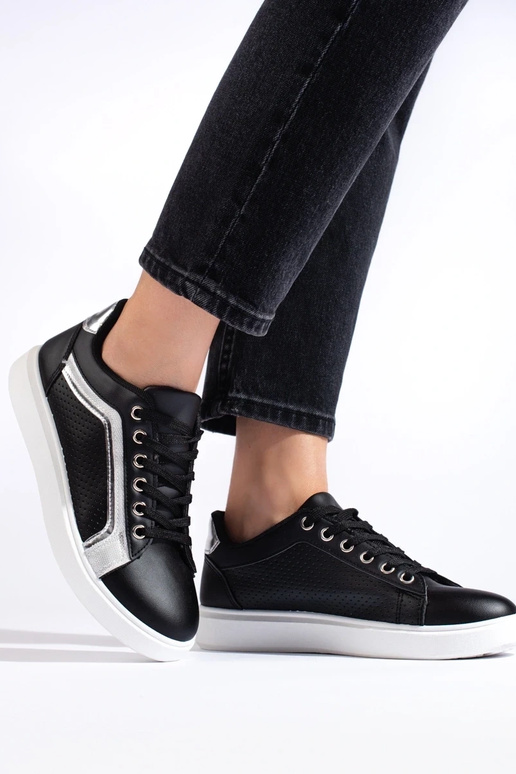 The classic model   sneakers black... The classic model   sneakers black...