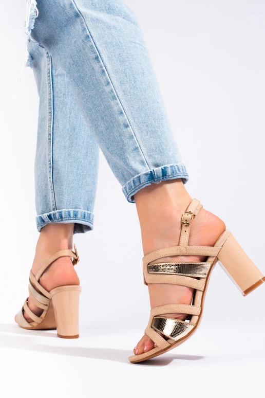 sandals  on the heel beige- Vineza