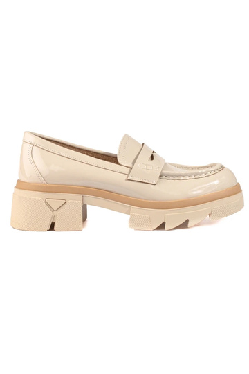 beige  Women's moccasins...