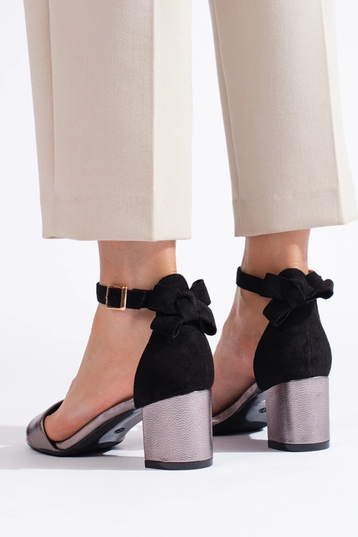sandals on the heel black- with bow... sandals on the heel black- with bow...
