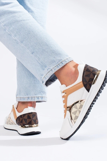 Sporty style shoese... 2