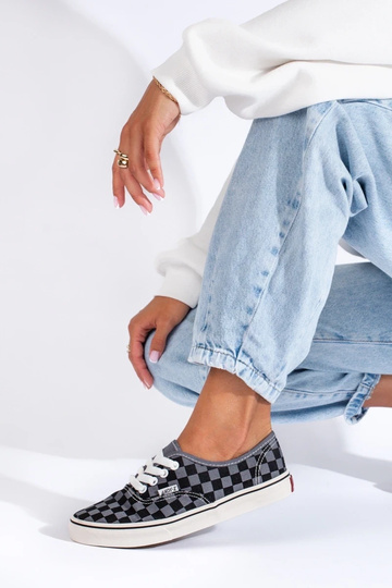 Black and-gray shoes  Shelovet 2