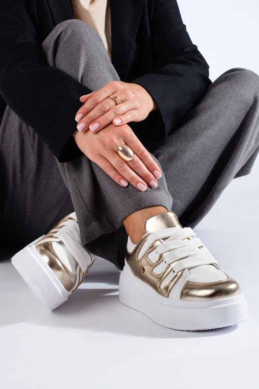 Sneakers model shoes with a high... Sneakers model shoes with a high...