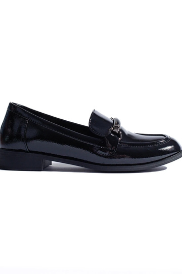 with lacquer effect...