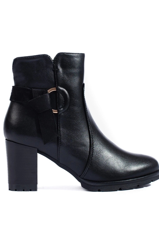 Comfortable black boots on highheels Comfortable black boots on highheels