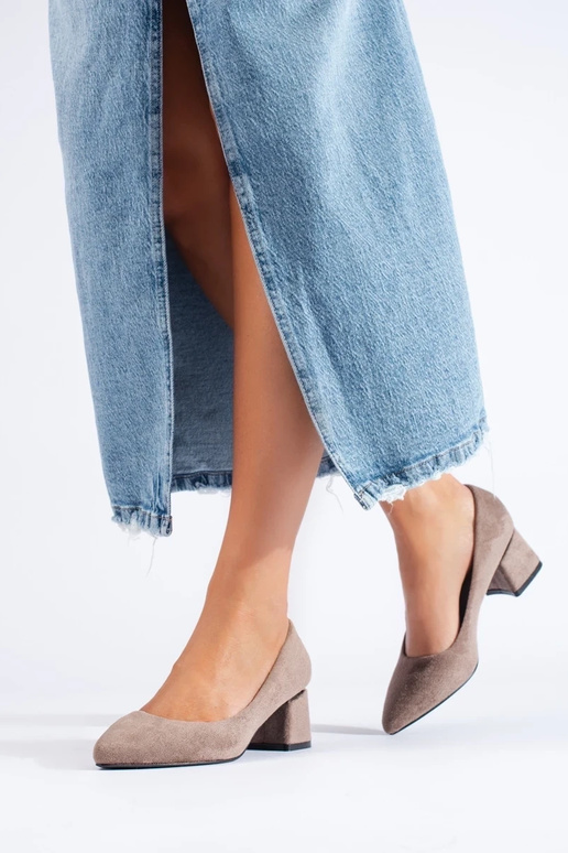 of suede High heels on a loIn heel beige