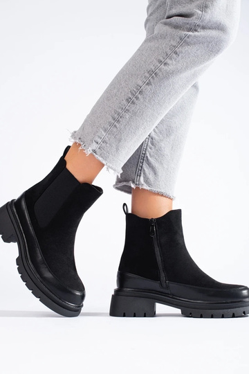 black of suede boots... 2