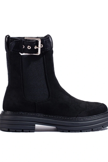 black of suede boots Inith...