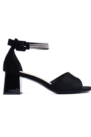 sandals  black