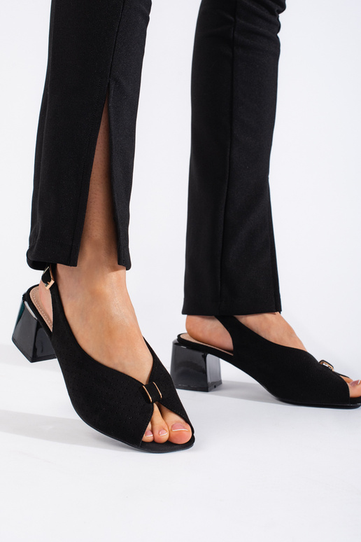 Elegant style sandals on the heel black Elegant style sandals on the heel black