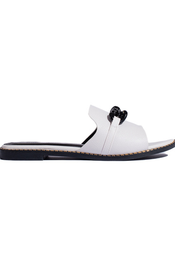 White color slippers