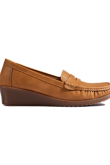 Women's moccasins Brown color